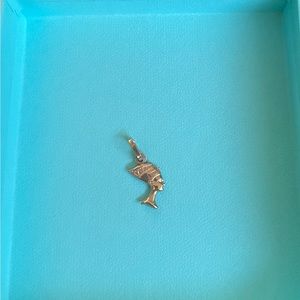 Gold pendant